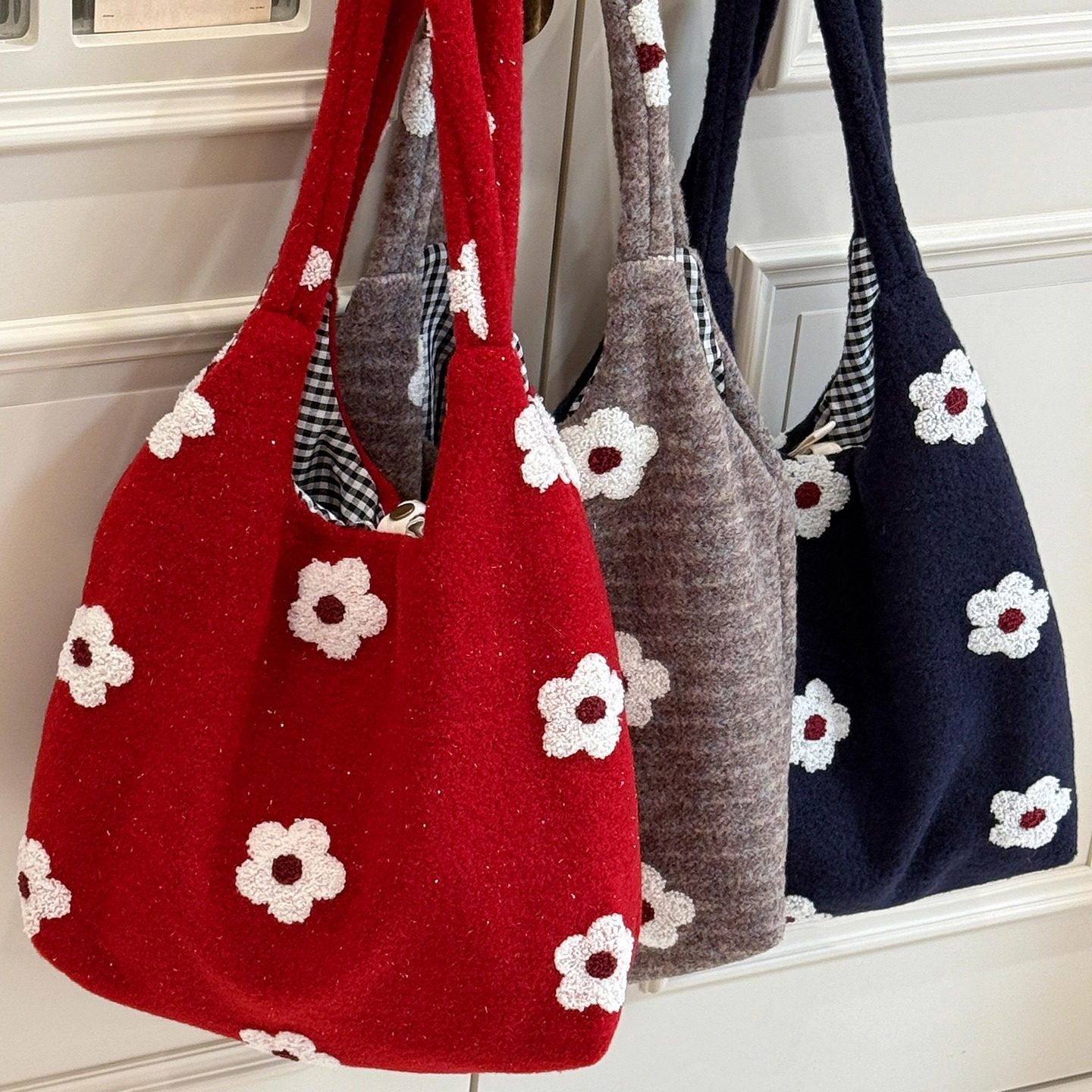 韩系花朵毛绒绒包包托特包女学生大容量上课单肩包休闲百搭手提包,淘宝优惠券,粉丝福利购,淘宝优惠卷