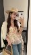2026 Summer 2026 ເສື້ອແຟຣນ Retro Floral ໃໝ່ຂອງຜູ້ຍິງ ອອກແບບ Niche Chic Suspender + ເສື້ອກັນແດດ