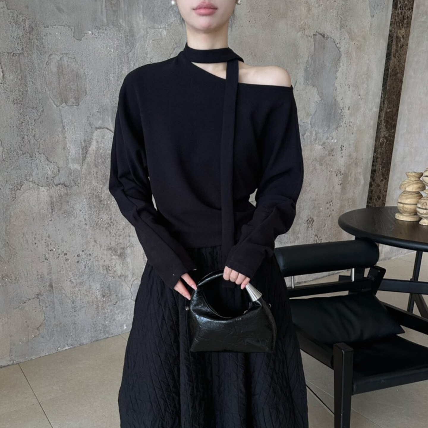 斜领露肩设计感挂脖上衣加绒加厚长袖t恤女2025新款打底衫女内搭,淘宝优惠券,粉丝福利购,淘宝优惠卷