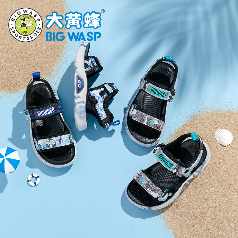  大黄蜂凉鞋