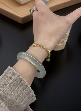 高冰种天然正品女款玉手镯真玉石缅甸正圈翡翠色玉镯子带证书包邮