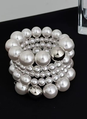 新款轻奢感气质多层环绕珍珠手环小众设计串珠手串百搭手镯女配饰