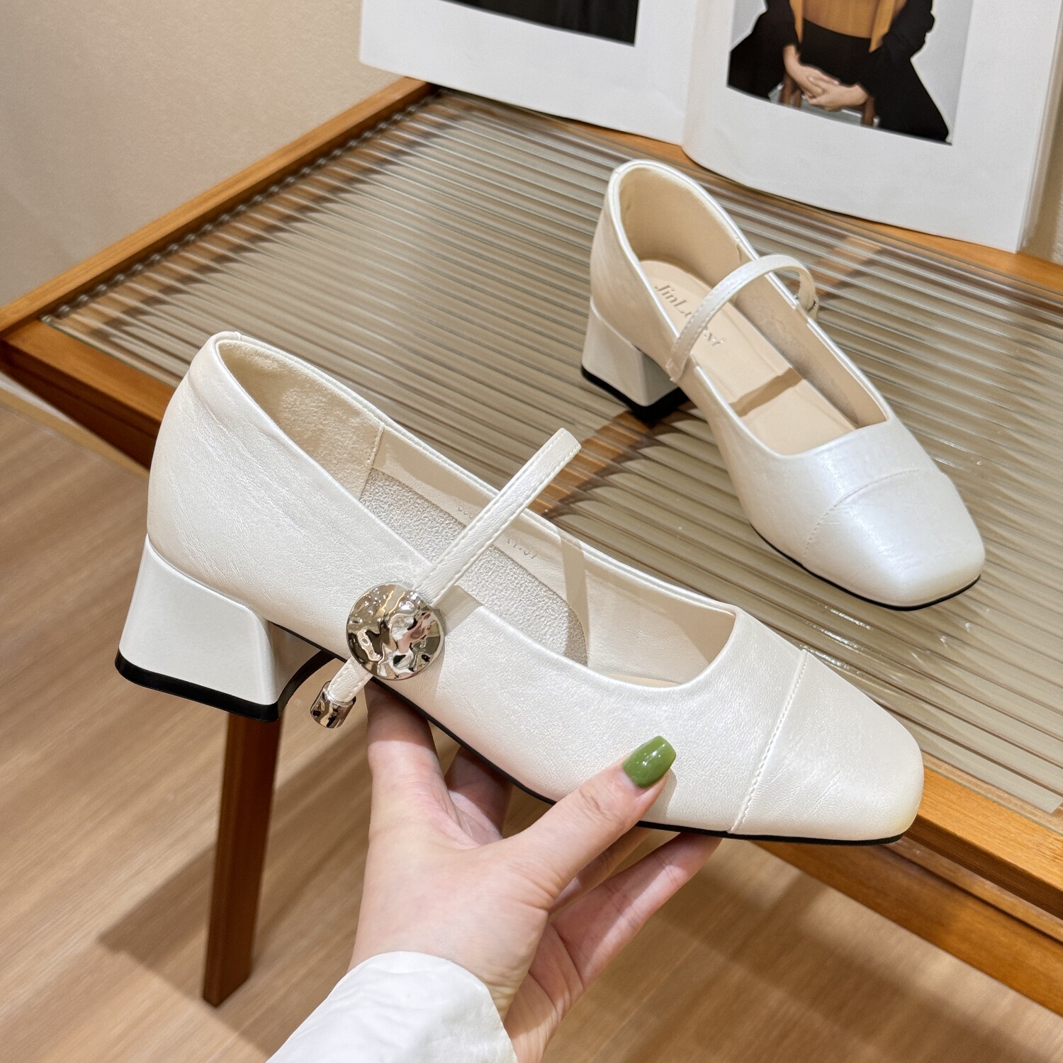 小众复古银色玛丽珍鞋女2025夏季新款百搭粗跟方头一字扣气质单鞋,淘宝优惠券,粉丝福利购,淘宝优惠卷