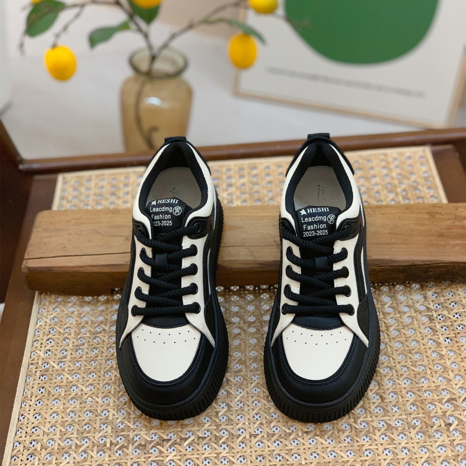 真皮熊猫鞋女2026春季新款港风小众复古板鞋厚底小白鞋运动休闲鞋,淘宝优惠券,粉丝福利购,淘宝优惠卷