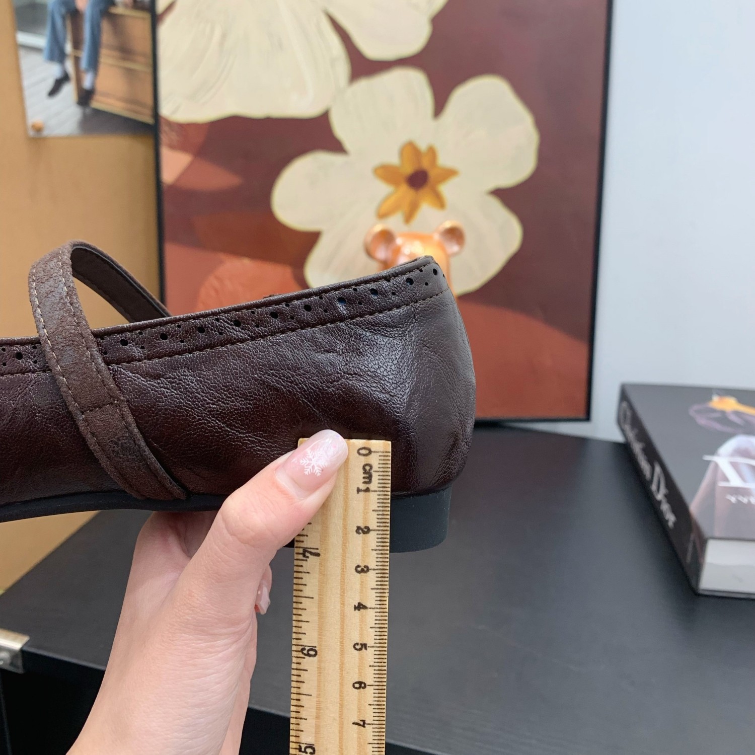 布洛克雕花浅口单鞋女2026春季新款平底芭蕾鞋一字细带玛丽珍单鞋,淘宝优惠券,粉丝福利购,淘宝优惠卷