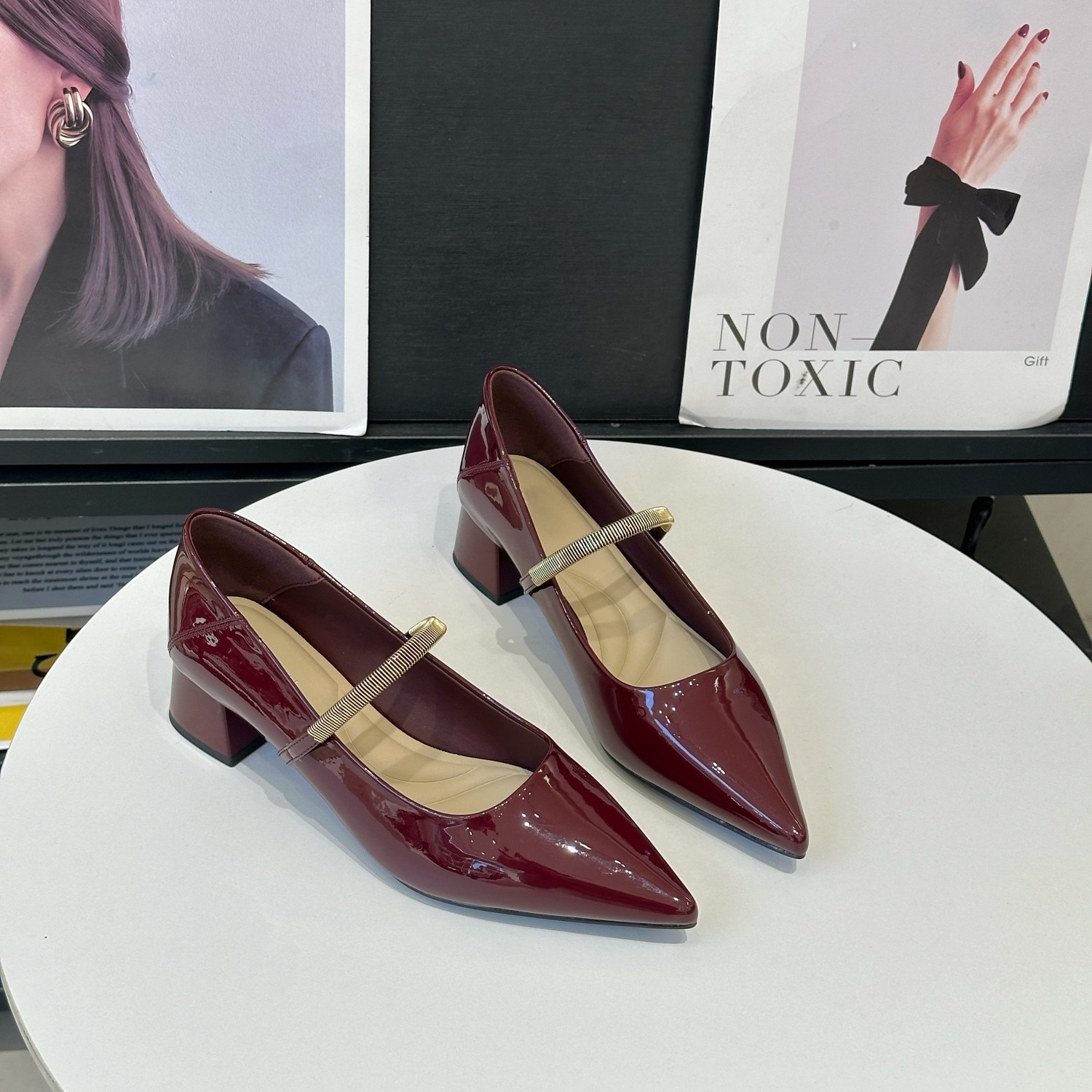 优雅风漆皮尖头玛丽珍鞋女2026春季新款粗跟浅口百搭气质通勤单鞋,淘宝优惠券,粉丝福利购,淘宝优惠卷