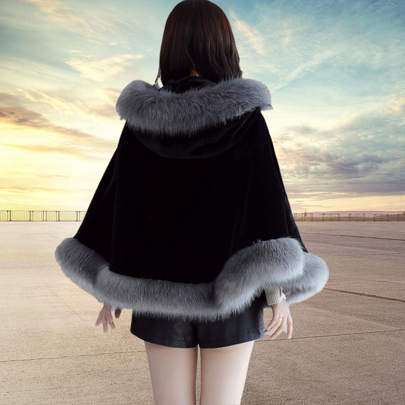 加厚斗篷短款皮草流行新款2020大衣 游走色彩服饰毛呢外套