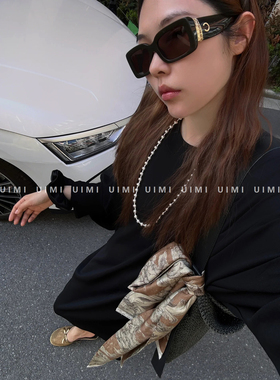 UIMI/诠释复古飒爽美学！25FW 网状金属镂空侧边显脸小太阳眼镜女