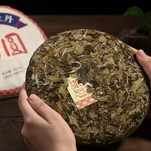 日春茶业福鼎的白茶茶叶白牡丹【茶鬼满圆2608.2020】350g茶饼