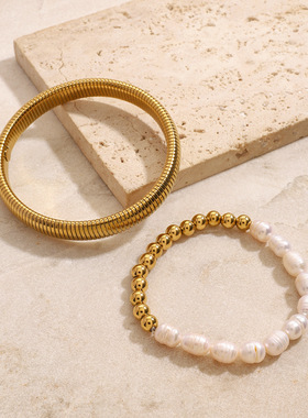 欧美不锈钢珍珠手链高级感小众弹簧手镯18k金钛钢手饰品