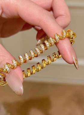 超闪满镶金色电话线手链女清冷感