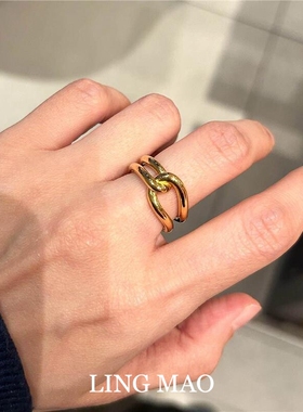 金色素圈交叉打结环扣戒指高级感