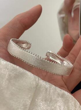 千金风银色拉丝排珠开口手镯小众