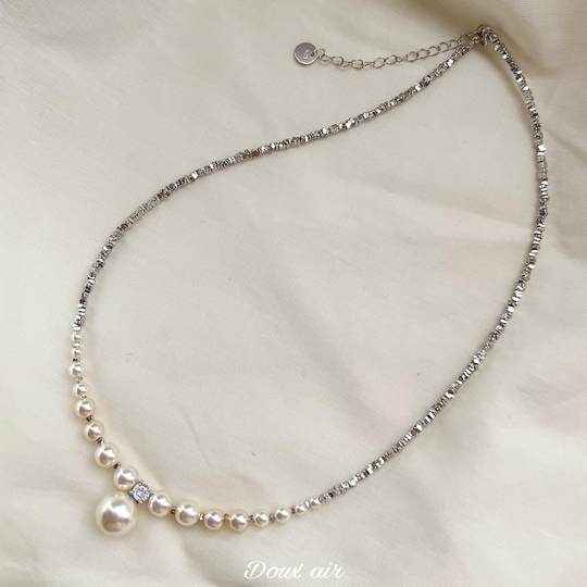 碎银S家仿珍珠项链女款2025新款爆款颈链渐变串珠锁骨链秋冬ins风