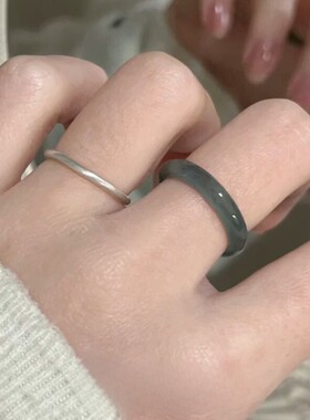 清冷风仿翡翠素圈戒指高级感轻奢