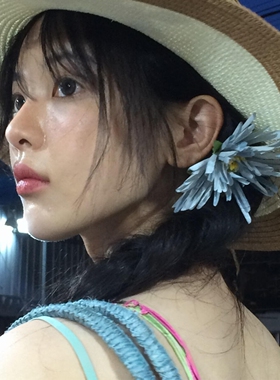 杨超越同款超仙蓝色花朵发夹温柔