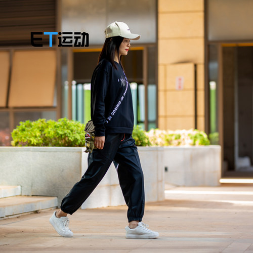 Nike耐克 女子加绒保暖休闲运动圆领套头衫卫衣 BV5226/BV3454 - 图1