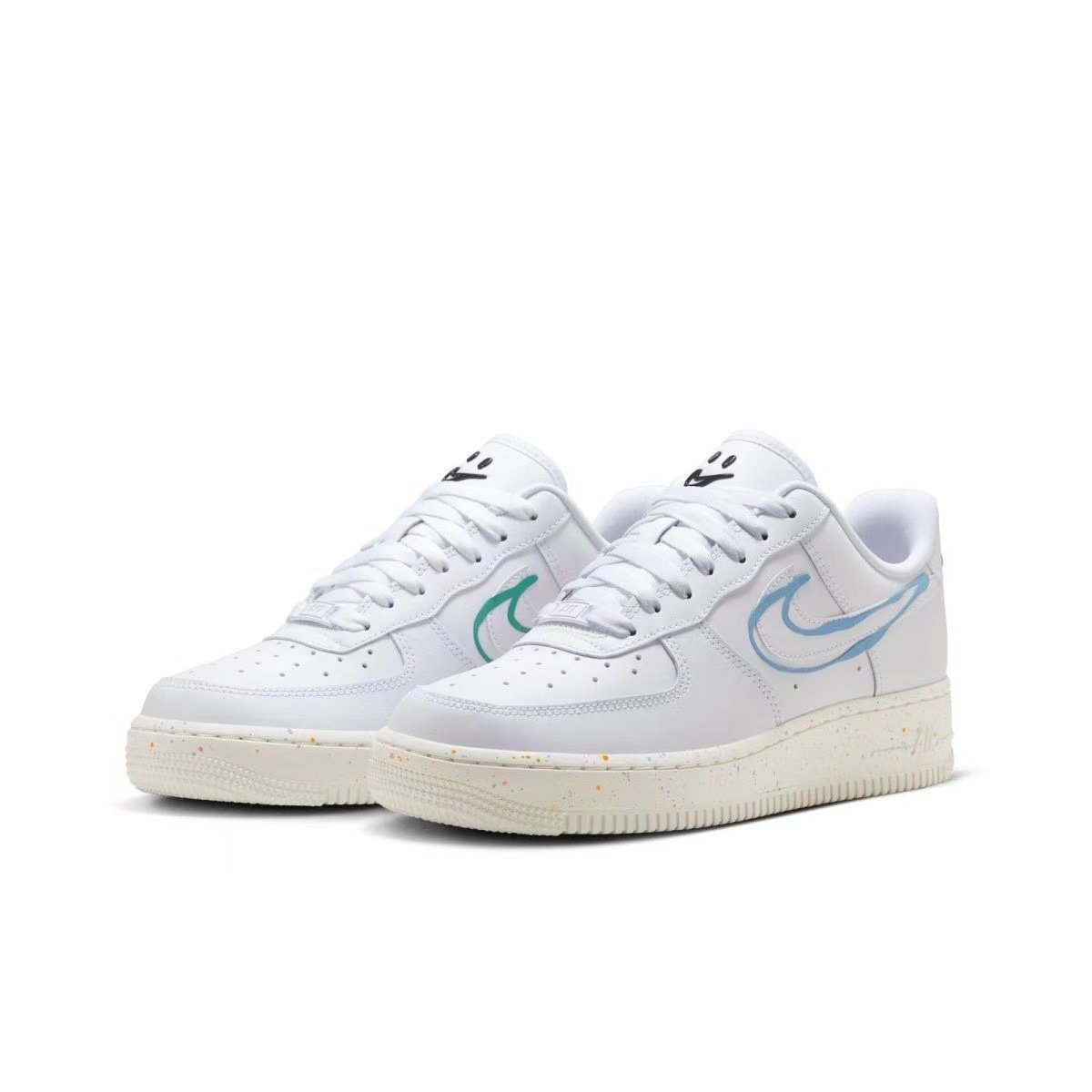 耐克/Nike Air Force 1 Low  空军女休闲复古运动板鞋 HF5721-111,淘宝优惠券,粉丝福利购,淘宝优惠卷