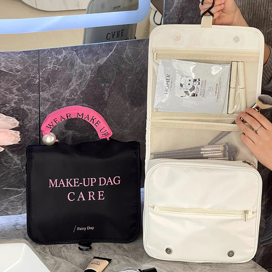 Praktische Kosmetiktasche, ein Must-Have für unterwegs