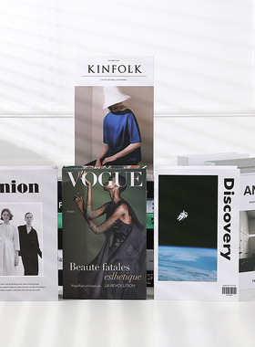 全英文北欧风格ins桌面仿真书