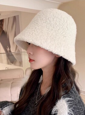 帽子女秋冬季羊羔毛渔夫帽黑色素颜显脸小水桶帽大脸保暖毛绒盆帽