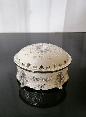 欧式锌合金创意送礼椭圆心形金色银色桌面首饰盒翻盖摆放式收纳盒