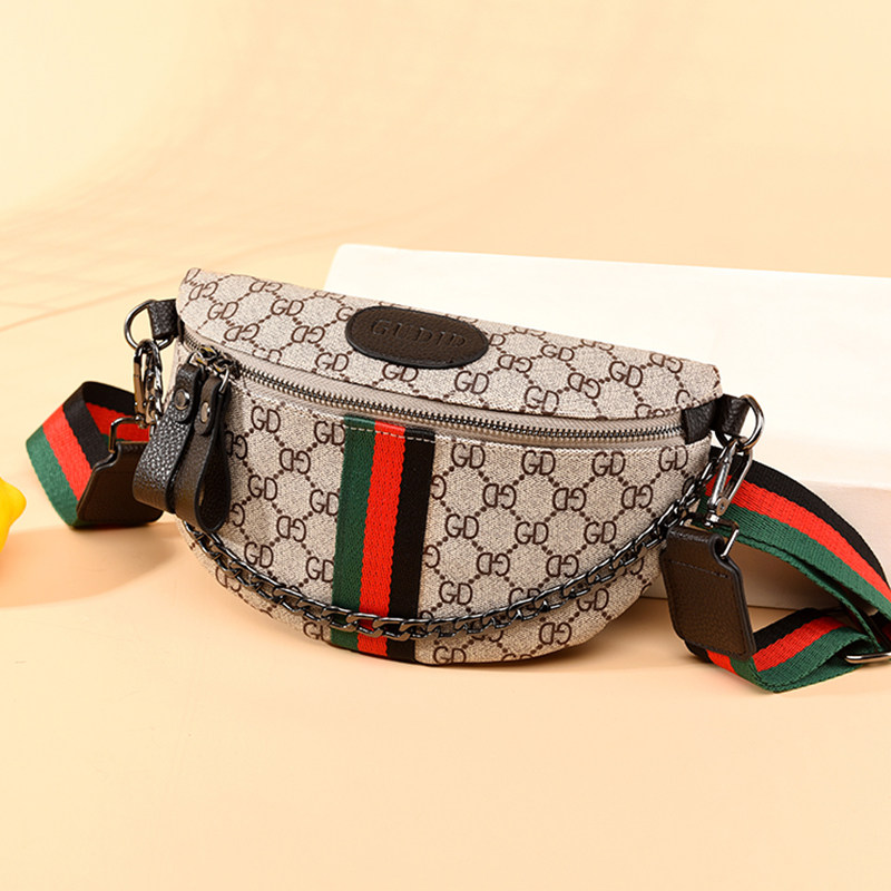 洋气新款2020潮夏休闲小胸包小包包 古阑迪莉女士包袋