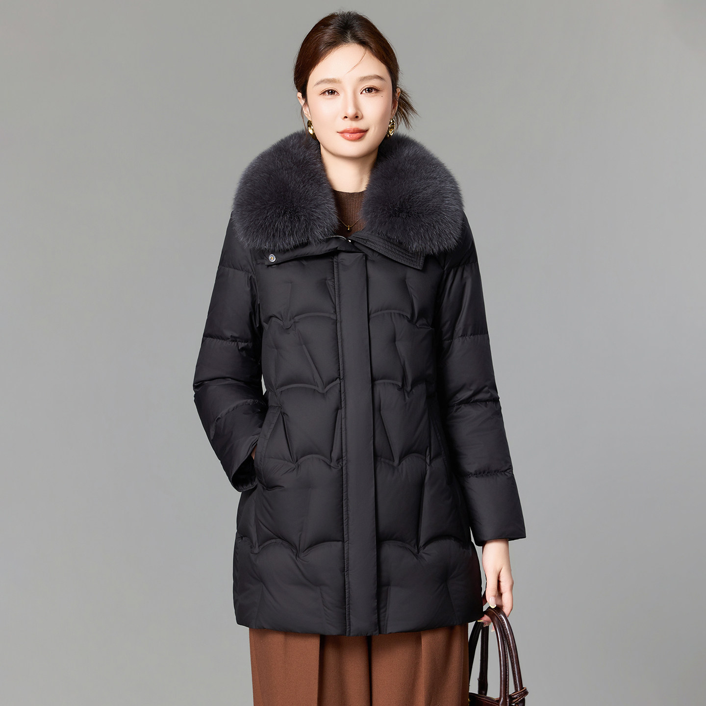 高端羽绒服女2025新款冬季中长款狐狸毛领可拆卸显瘦鹅绒加厚外套,淘宝优惠券,粉丝福利购,淘宝优惠卷