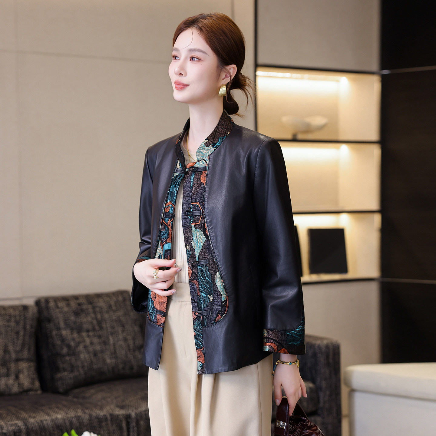 真皮皮衣女短款2025新款春秋花皮拼接休闲高端绵羊皮夹克外套爆款,淘宝优惠券,粉丝福利购,淘宝优惠卷