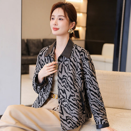 真皮皮衣女秋冬新款时尚压花中国风宽松海宁绵羊皮夹克外套短款 - 图0