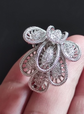 高级质感羽尾戒指中指佩戴饰品满钻镂空戒时尚款式日常美女戒指