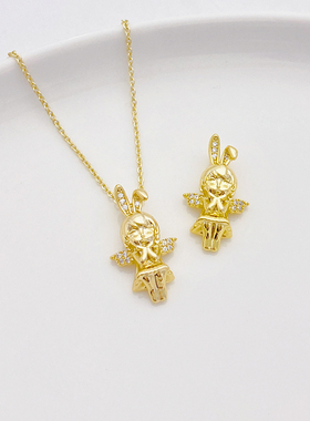 18K包金保色镶锆石蝴蝶吊坠