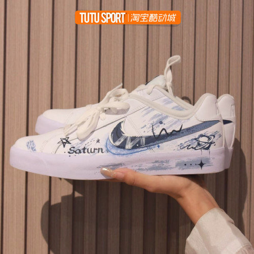 球鞋定制 Nike Court Royale 断裂时空做旧手绘皮革男子低帮板鞋 - 图1