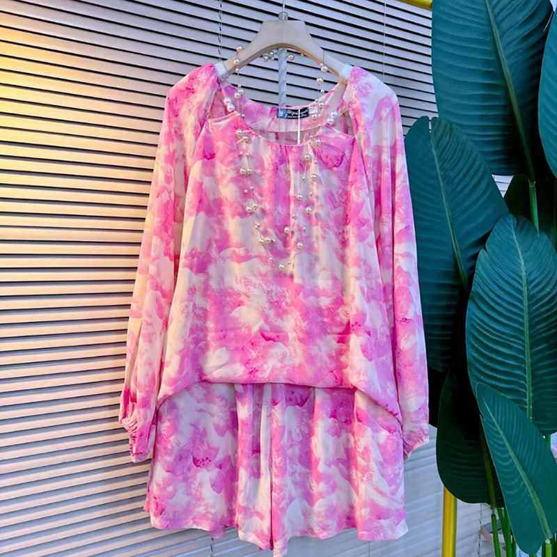 加肥大码女装镂空钉珠圆领花朵上衣短裤胖妹妹夏季款休闲两件套潮,淘宝优惠券,粉丝福利购,淘宝优惠卷