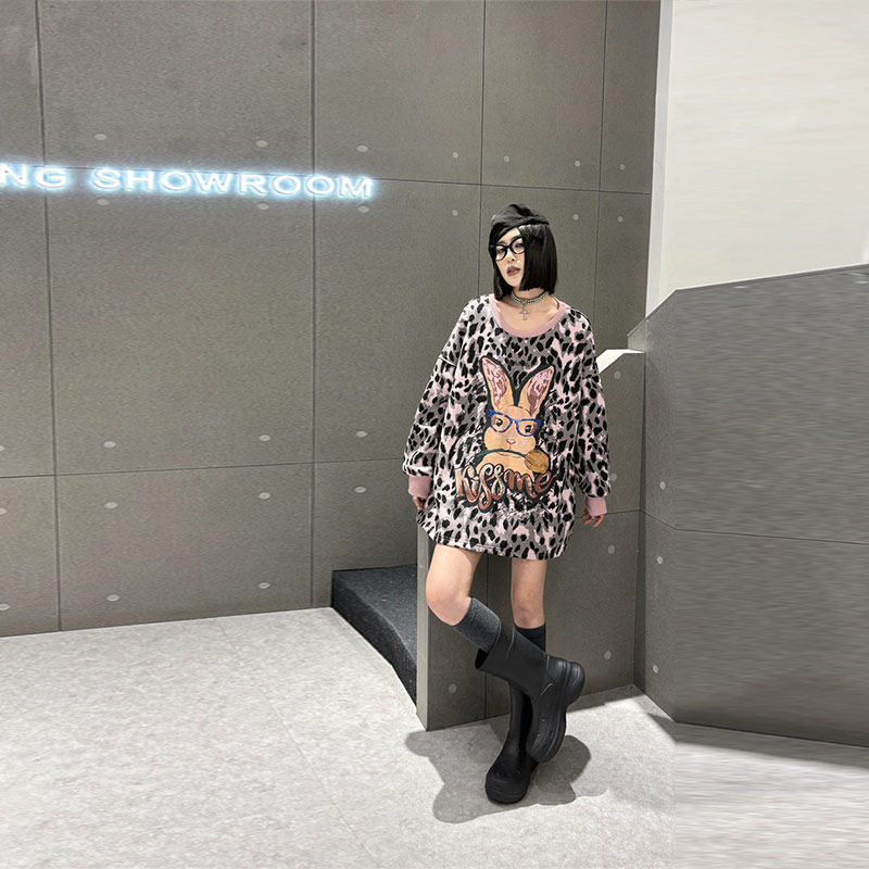 加肥大码女装圆领眼镜兔字母豹纹上衣胖妹妹宽松休闲欧货洋气时尚,淘宝优惠券,粉丝福利购,淘宝优惠卷