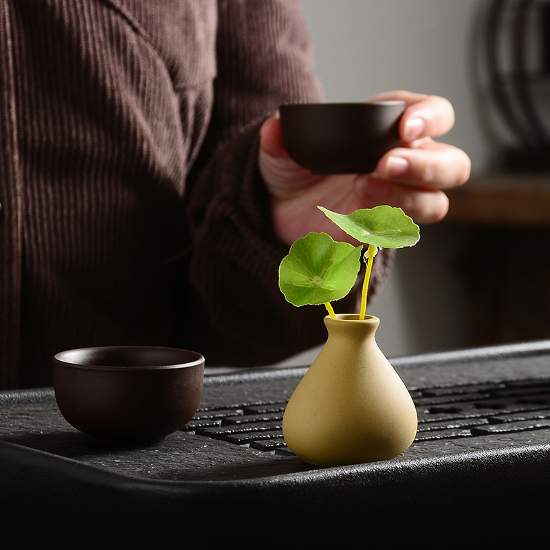 茶宠小花瓶摆件精品 可养迷你禅意紫砂手工茶艺花器插办水培花插 - 图2