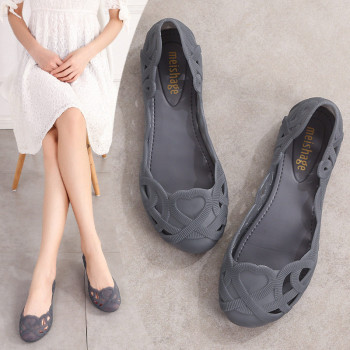 Summer flat hollow anti-slip jelly shoes fashion shoes hole shoes women's new Baotou beach shoes crystal sandals plastic sandals