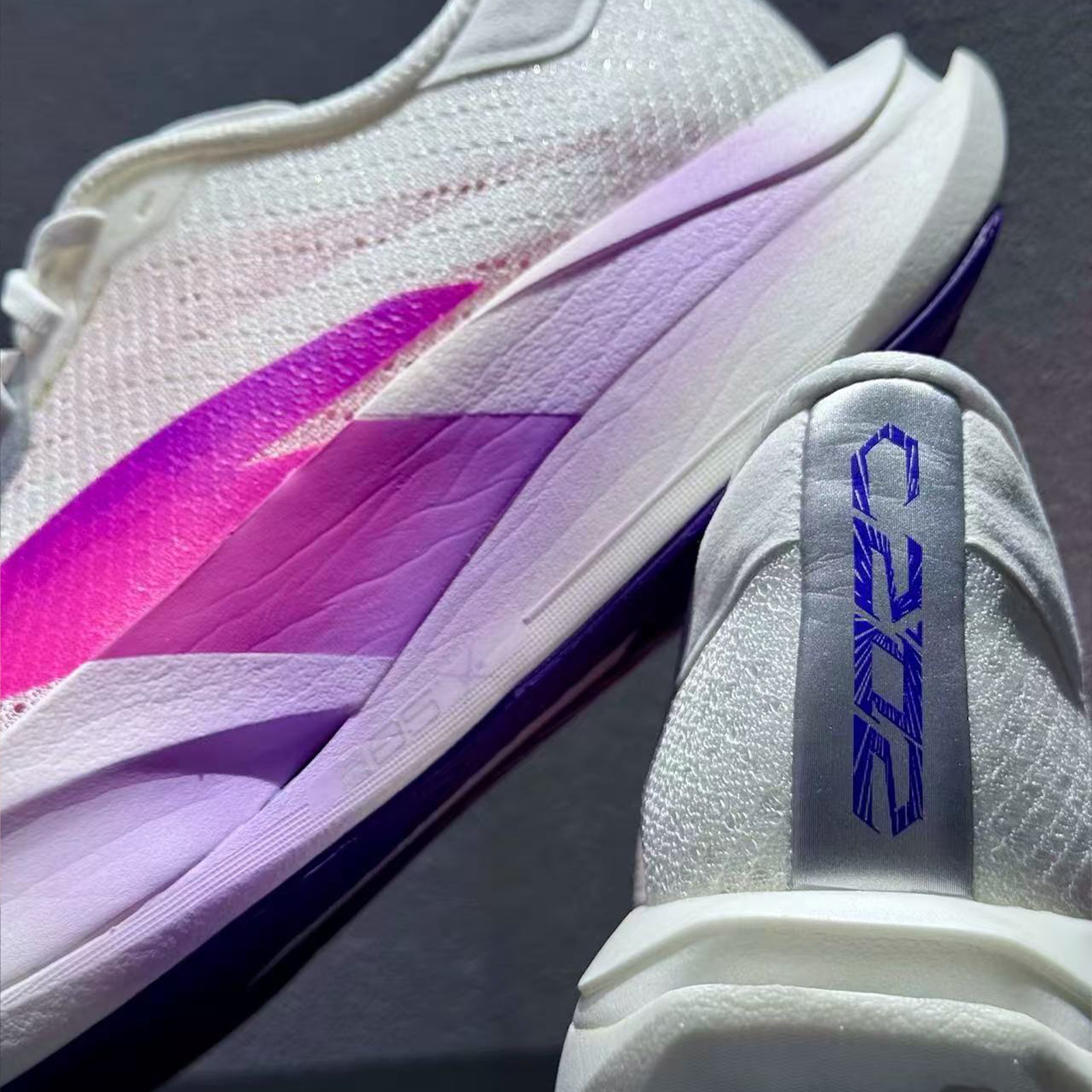 安踏C202 7代 涅槃丨专业竞速碳板跑步鞋男款减震运动鞋112545575,淘宝优惠券,粉丝福利购,淘宝优惠卷