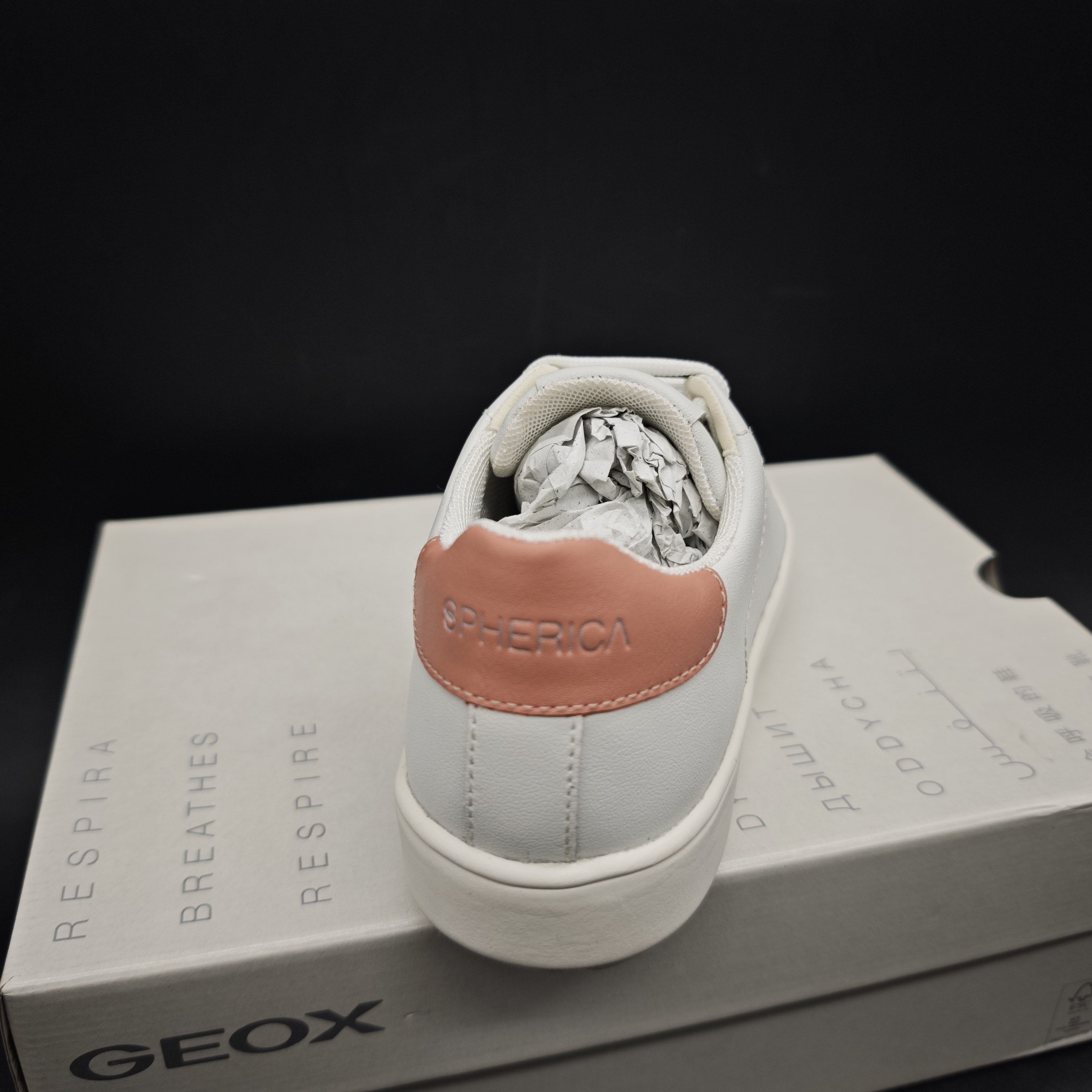 专柜撤柜25年新品GEOX健乐士女士休闲鞋百搭皮质防滑D45WEA C1Z5Q,淘宝优惠券,粉丝福利购,淘宝优惠卷