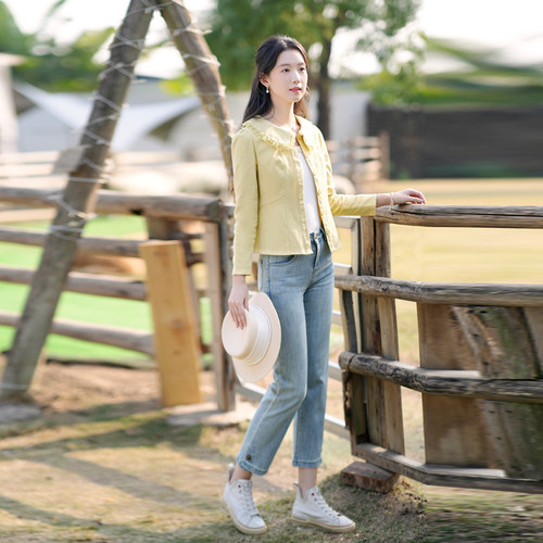 ATAR2025春装新款甜美百搭牛仔衬衣蕾丝拼接衣领收腰显瘦小版外套 - 图3