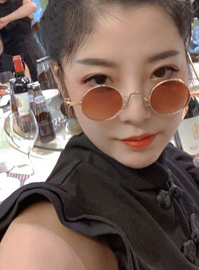 凹造型国潮风红色墨镜小框圆形框