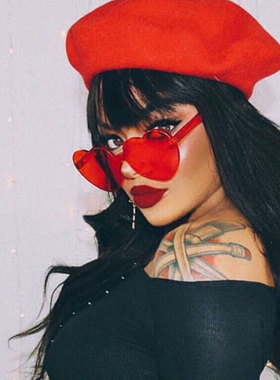 个性无框连体大红色爱心墨镜女潮