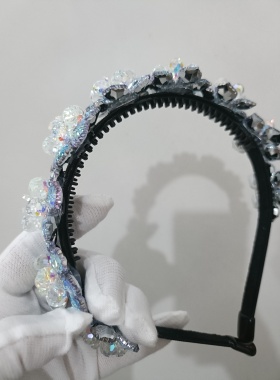 精致高级感镶钻水晶发箍甜美花朵重工带齿防滑头箍发卡网红款压发