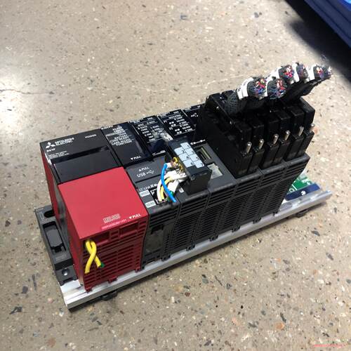 原装拆机三菱R系列模块R61P R16CPU RJ61BT1议价商品 - 图0