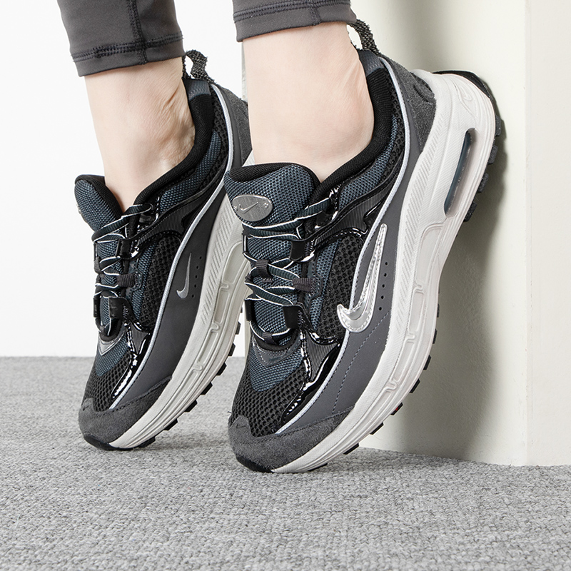 耐克NIKE女鞋休闲鞋 AIR MAX BLISS气垫缓震运动跑步鞋复古老爹鞋