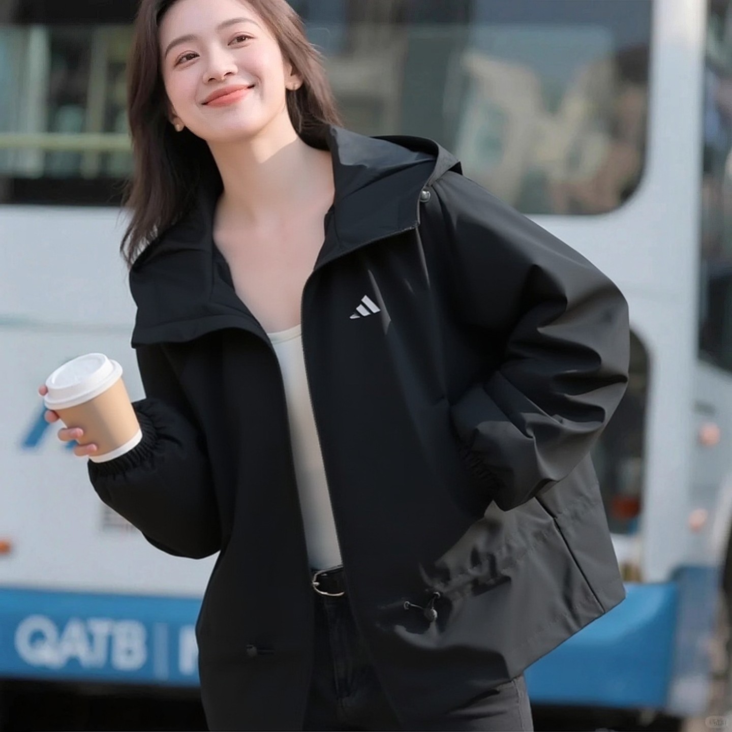 阿迪达斯adidas外套女装25冬季新款户外运动服梭织连帽夹克KS2807,淘宝优惠券,粉丝福利购,淘宝优惠卷