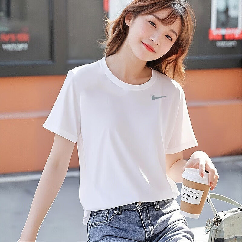 耐克女子冬季运动套装圆领白色休闲T恤短袖短裤两件套跑步健身衣,淘宝优惠券,粉丝福利购,淘宝优惠卷