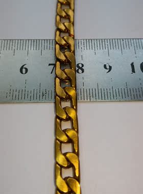 金色链条金属配件斜跨高档包包