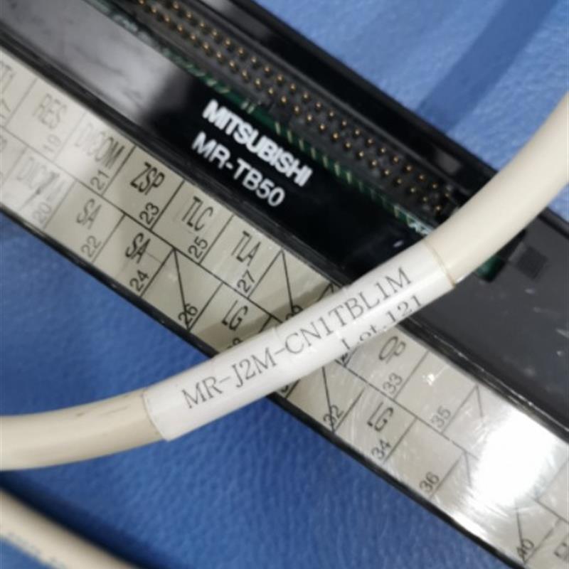 MR-TB20 TB50 MR-CTBL05M MR-J2M-CN1TBL1M 伺服连接线 - 图2