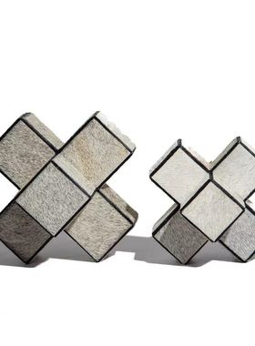 轻奢现代创意样板间客厅书房书柜